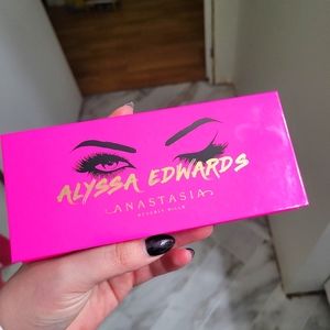 Anastasia beverly hills- Alyssa Edward's palette
